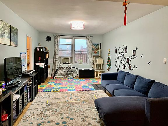 2nd image of 65-65 Wetherole St #6L
