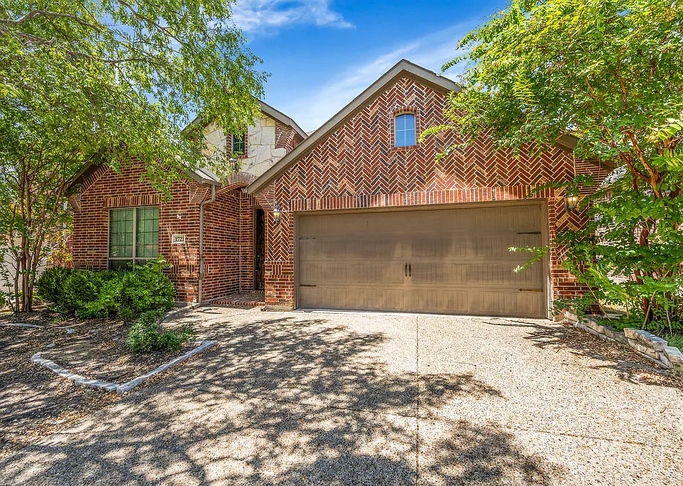 1721 Medina Ln