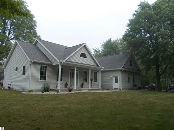 4476 Townline Rd, Standish, MI 48658