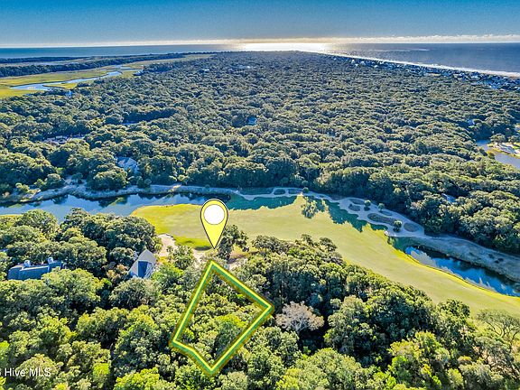 5th image of 14 Bay Tree Trail
