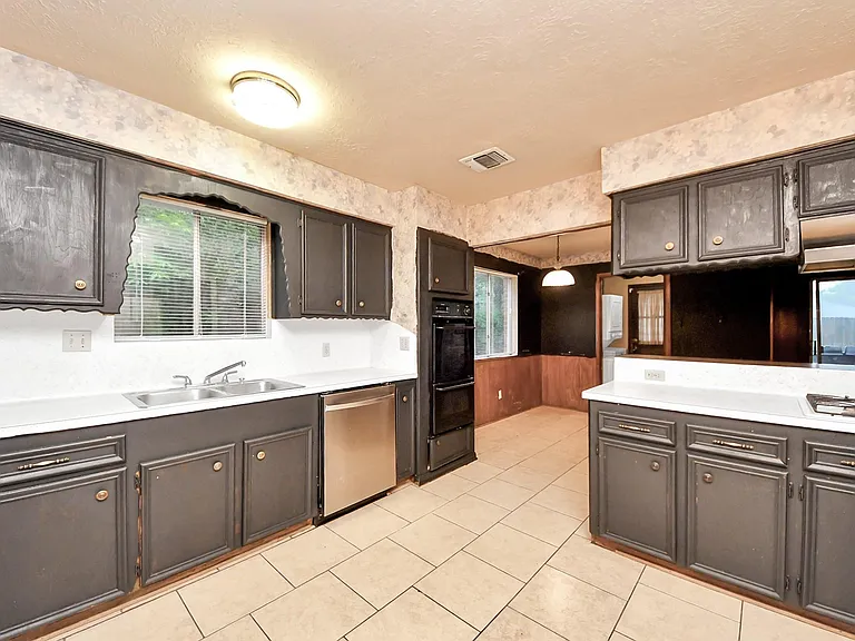 9126 Willow Meadow Dr — Photo 35