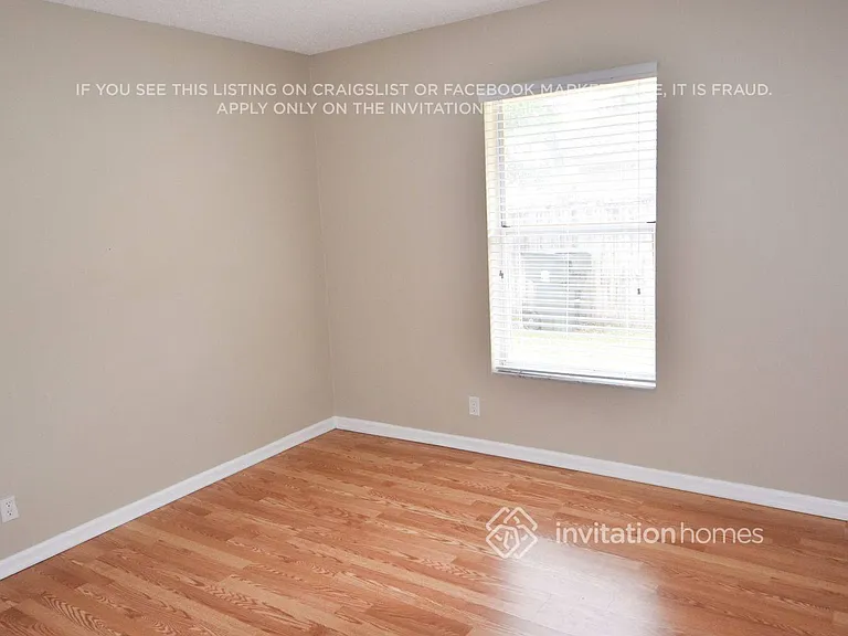 2634 Yarmouth Dr — Photo 9