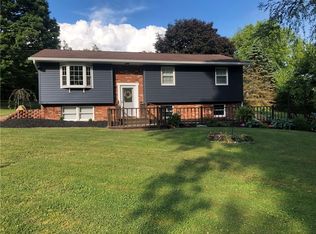 372 Sharon Bedford Rd, West Middlesex, PA 16159