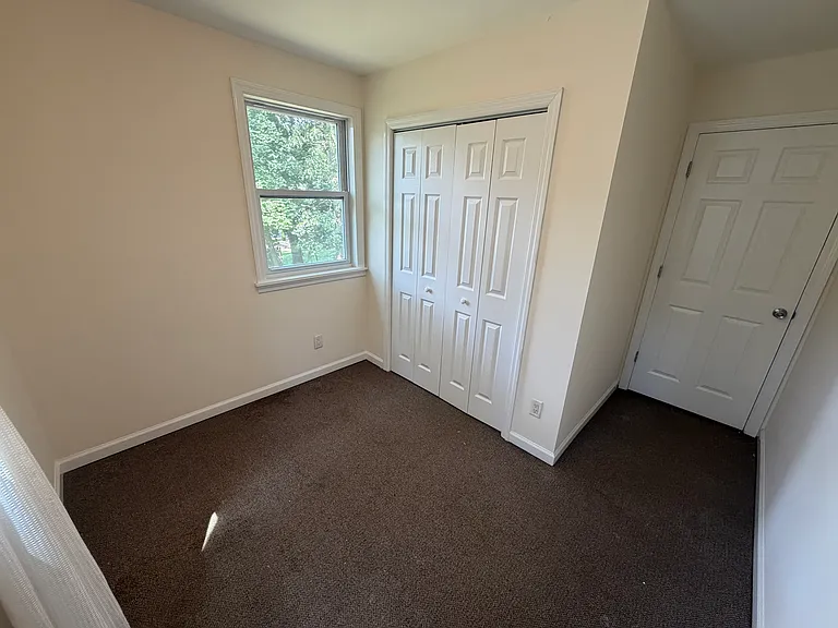 4 Seawanhaka Ave — Photo 4