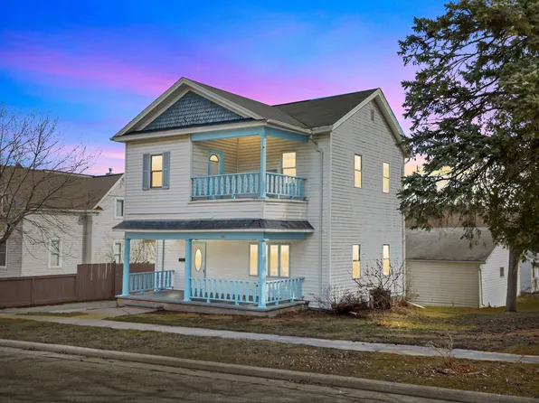176 N Swetting St, Berlin, WI 54923