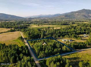 Nna Kenny Ln, Priest River, ID 83856