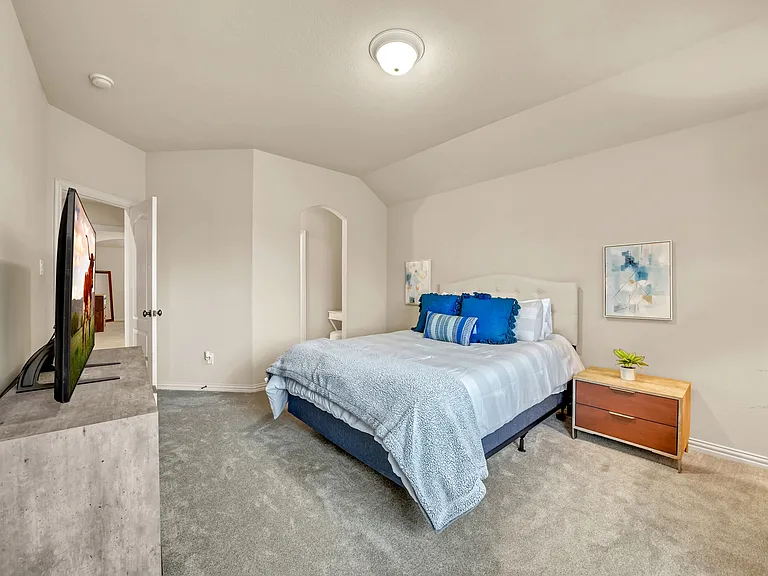 5048 Exposition Way — Photo 34