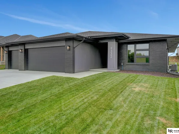 9332 S 86th St, Lincoln, NE 68526
