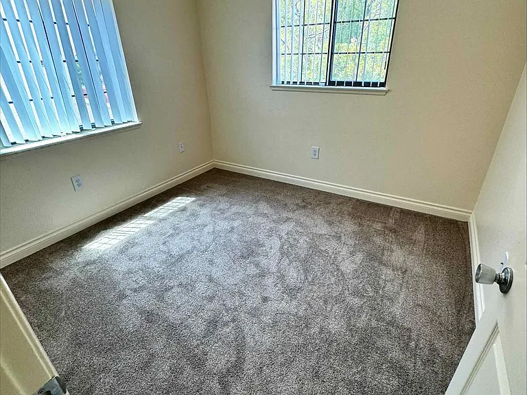 904 NICHOLS