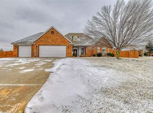 3520 Estate Dr, Norman, OK 73072