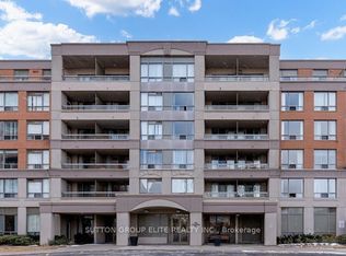 19 Northern Heights Dr #514, Richmond Hill, ON L4B 4M4