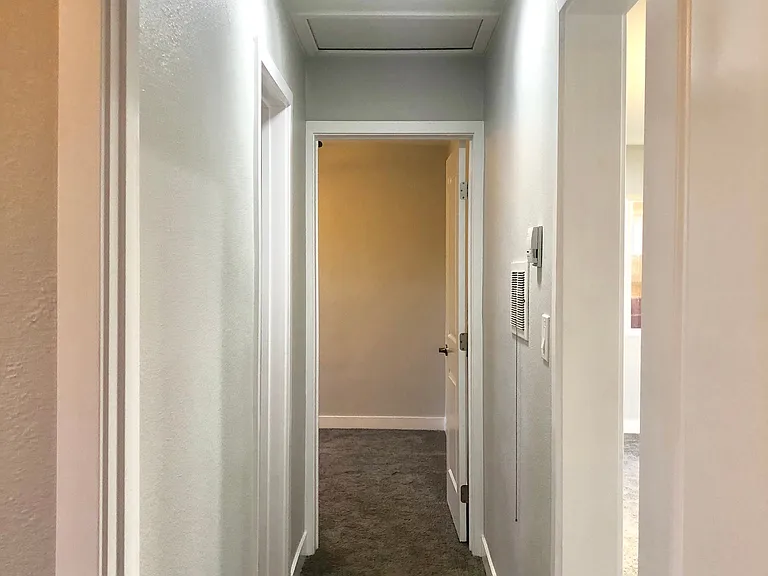 10400 Gunn Ave — Photo 13