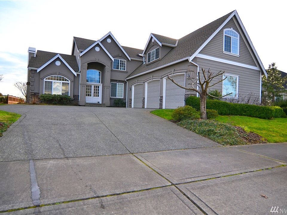 1st image of 1830 Pointe Woodworth Dr NE