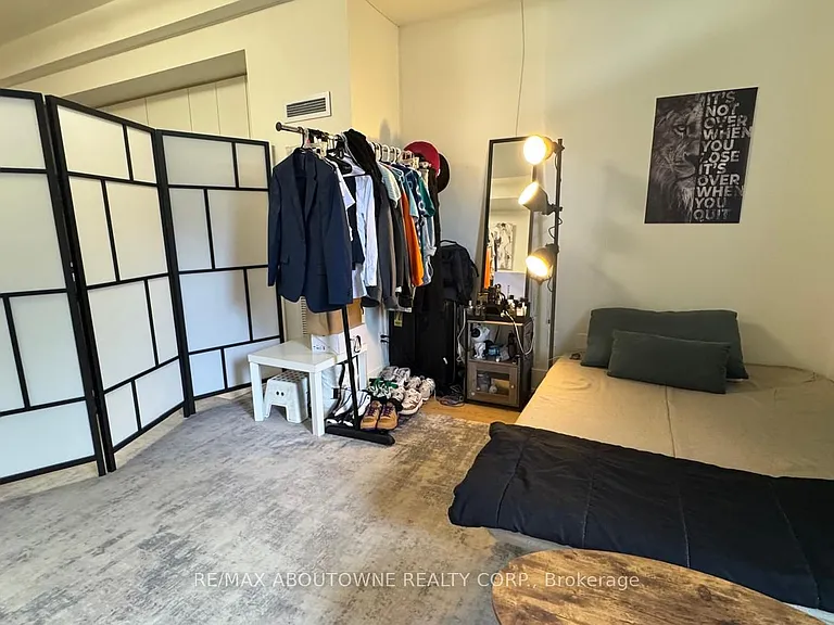 330 Richmond St W #207 — Photo 11