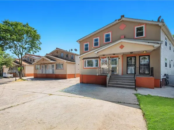 14014 Charles Ln, Springfield Gardens, NY 11413