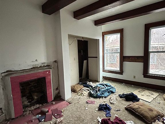 3rd image of 213 Watson Ave
