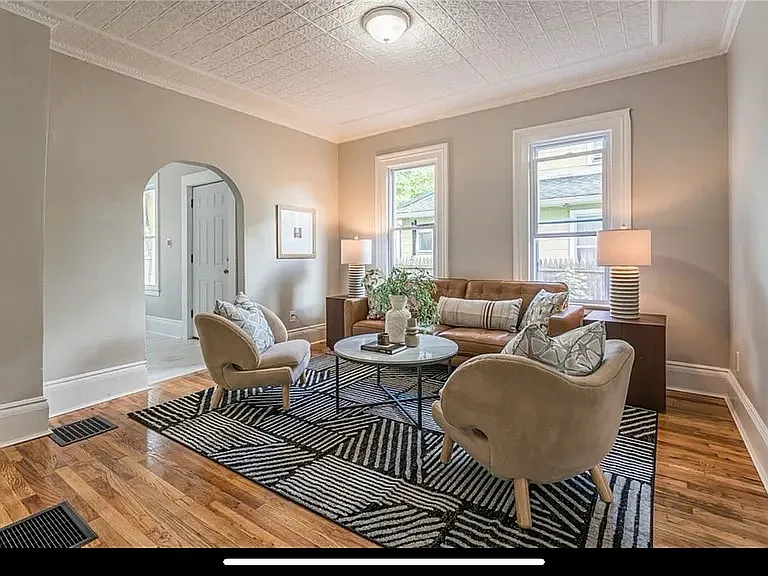 31 Woodlawn St — Photo 21