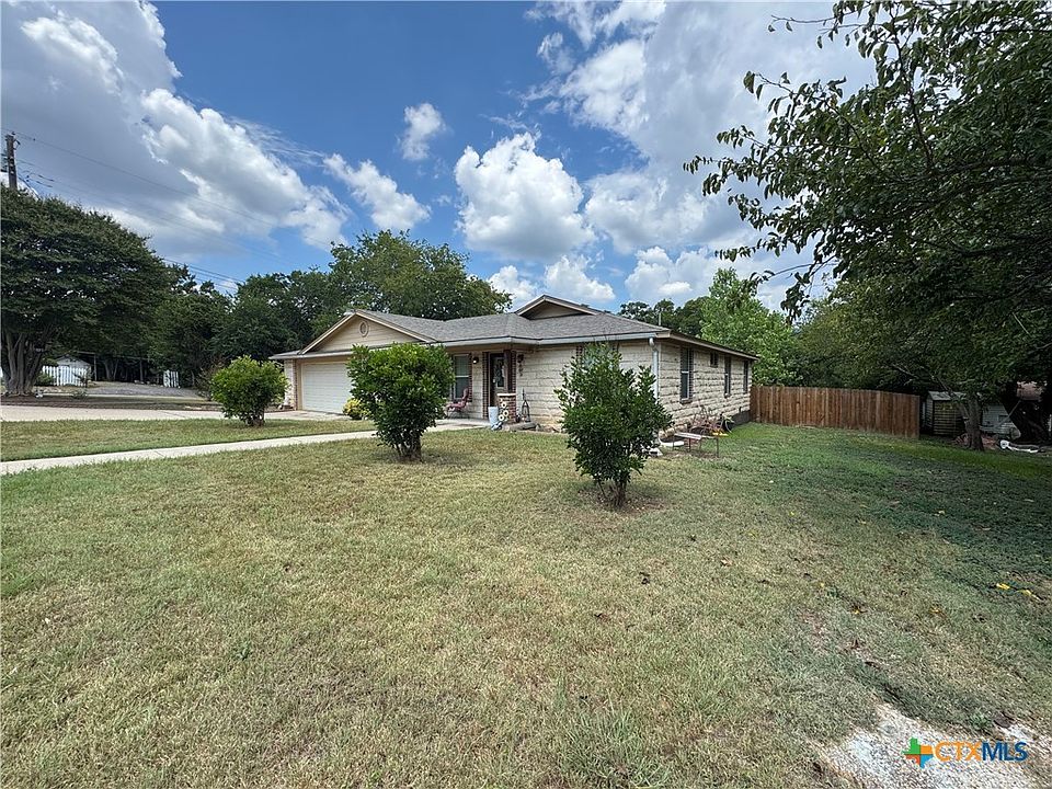 2nd image of 505 W Avenue I