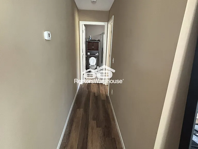 1305 Flag Ave N #2 — Photo 10