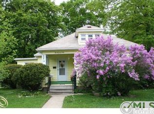 205 Grove Ave, Imlay City, MI