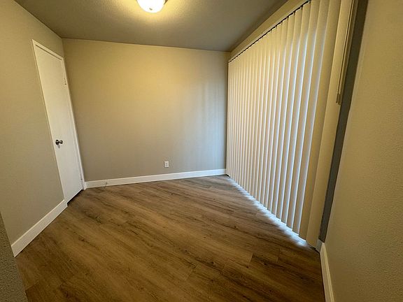4th image of 315 NW 9th St APT 2