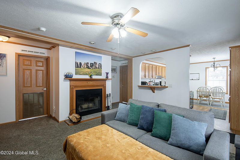 5th image of 1073 Vly Summit Road