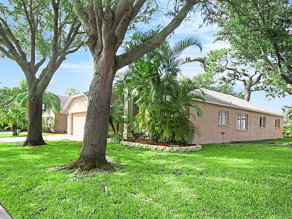 4th image of 4894 Erin Ln