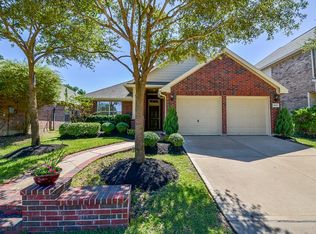 18307 S Elizabeth Shore Loop, Cypress, TX 77433