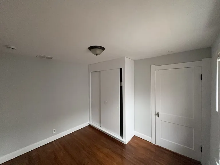960 W Delaware Ave, Toledo OH 43610 — Photo 8