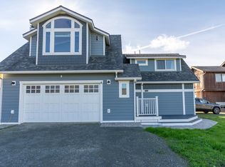 140 Precita Ave, Moss Beach, CA 94038