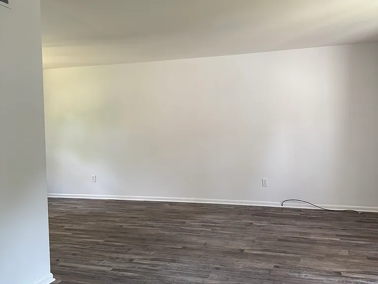 794 Chrysler Ave — Photo 11