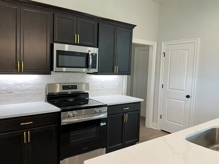 21104 Explorer Dr — Photo 19