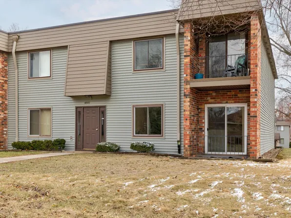 4801 Woodland Ave Unit 1, West Des Moines, IA 50266