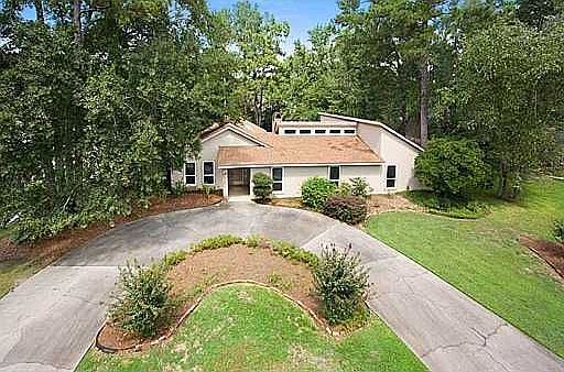 1st image of 933 Winona Dr
