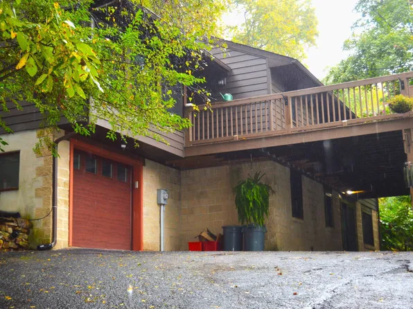 77 Tammenend Rd, Port Matilda, PA 16870