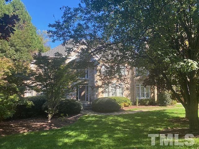 2nd image of 104 Tropez Ln