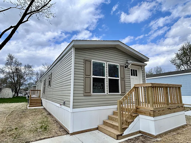 Hickory Knoll — Photo 102