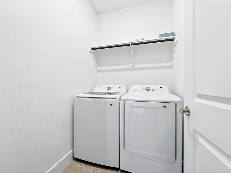 7340 Confetti Ln — Photo 37