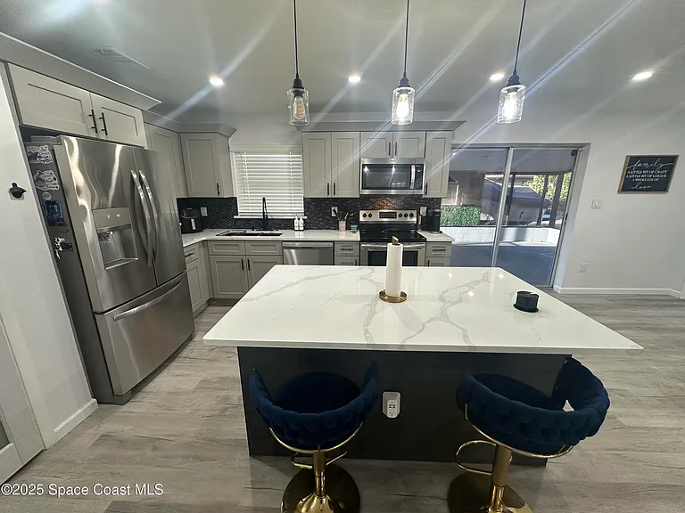 3782 Catalina Dr — Photo 7