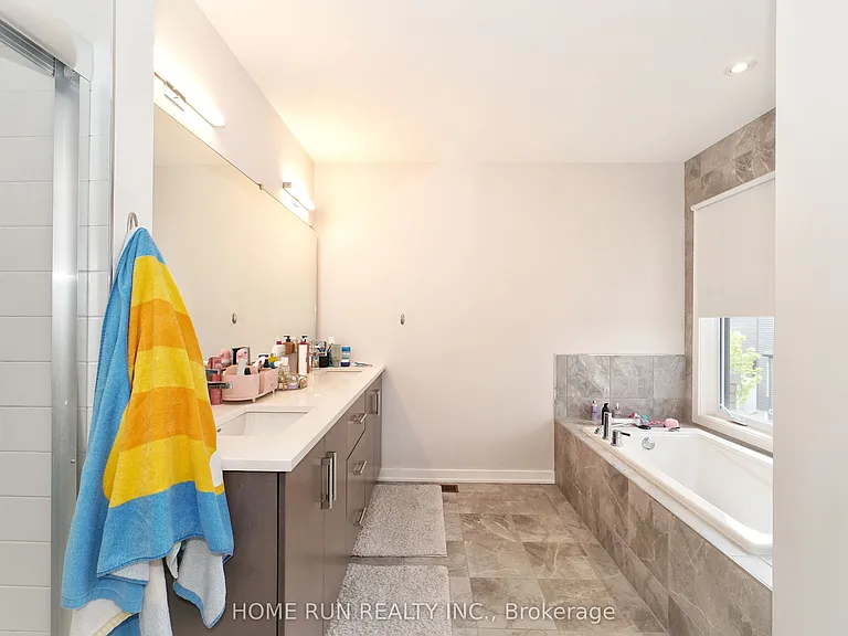 250 Soprano Ave — Photo 26