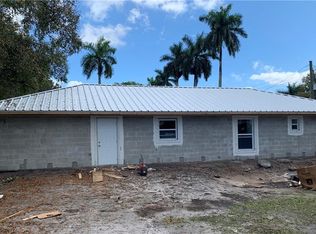 4003 Woodside Ave, Fort Myers, FL 33916