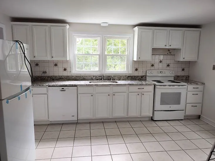 Recently Upgraded Kitchen with Appliances