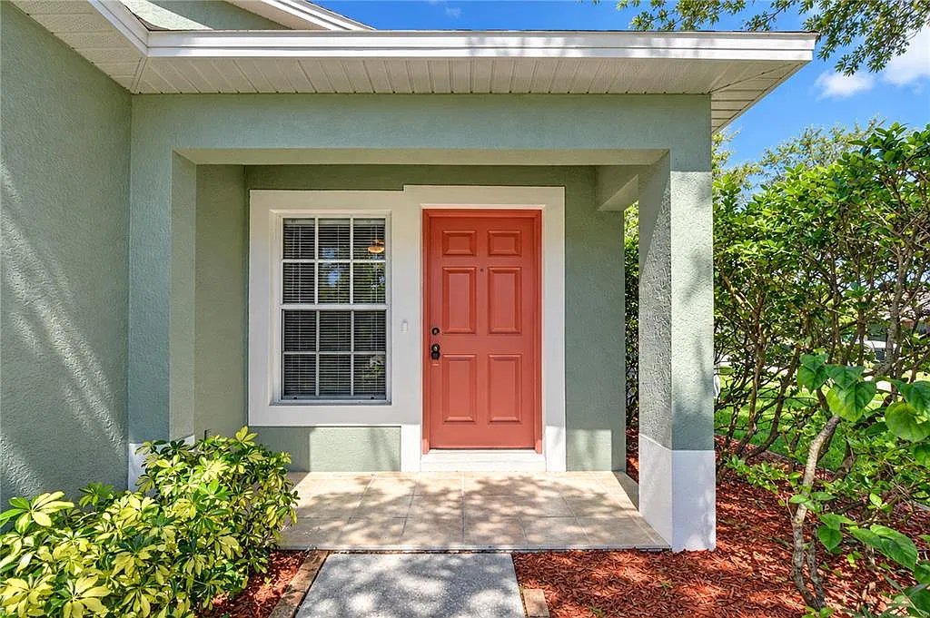 3 bed, 2.0 bath, 1340 sqft, $2,350 — Photo 3