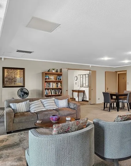 500 Mohawk Dr #409 — Photo 2