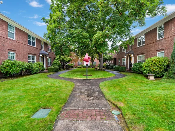 310 E 12th St APT A, Vancouver, WA 98660