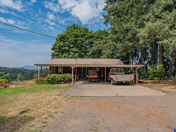 3rd image of 38228 Mount Hope Dr