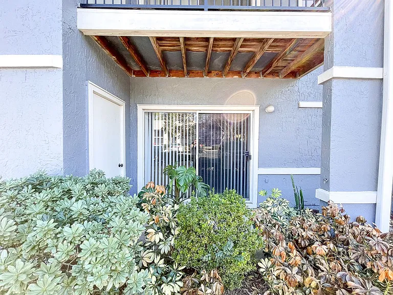 3705 SW 27th St #317 — Photo 31