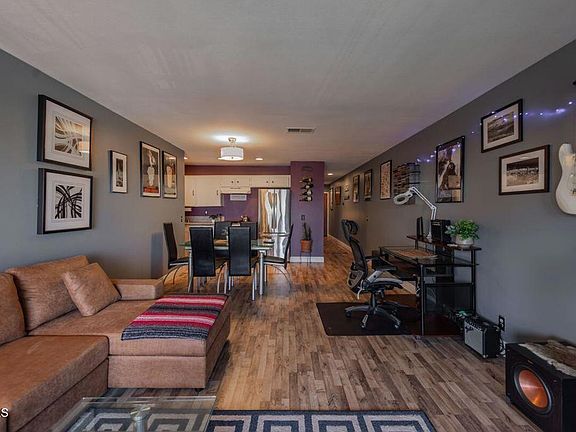 4th image of 922 Lighthouse Way