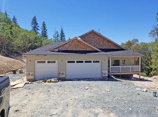 142 McKenzie Ridge Rd, Grants Pass, OR 97526