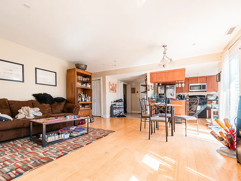 2 Boylston St #1 — Photo 4